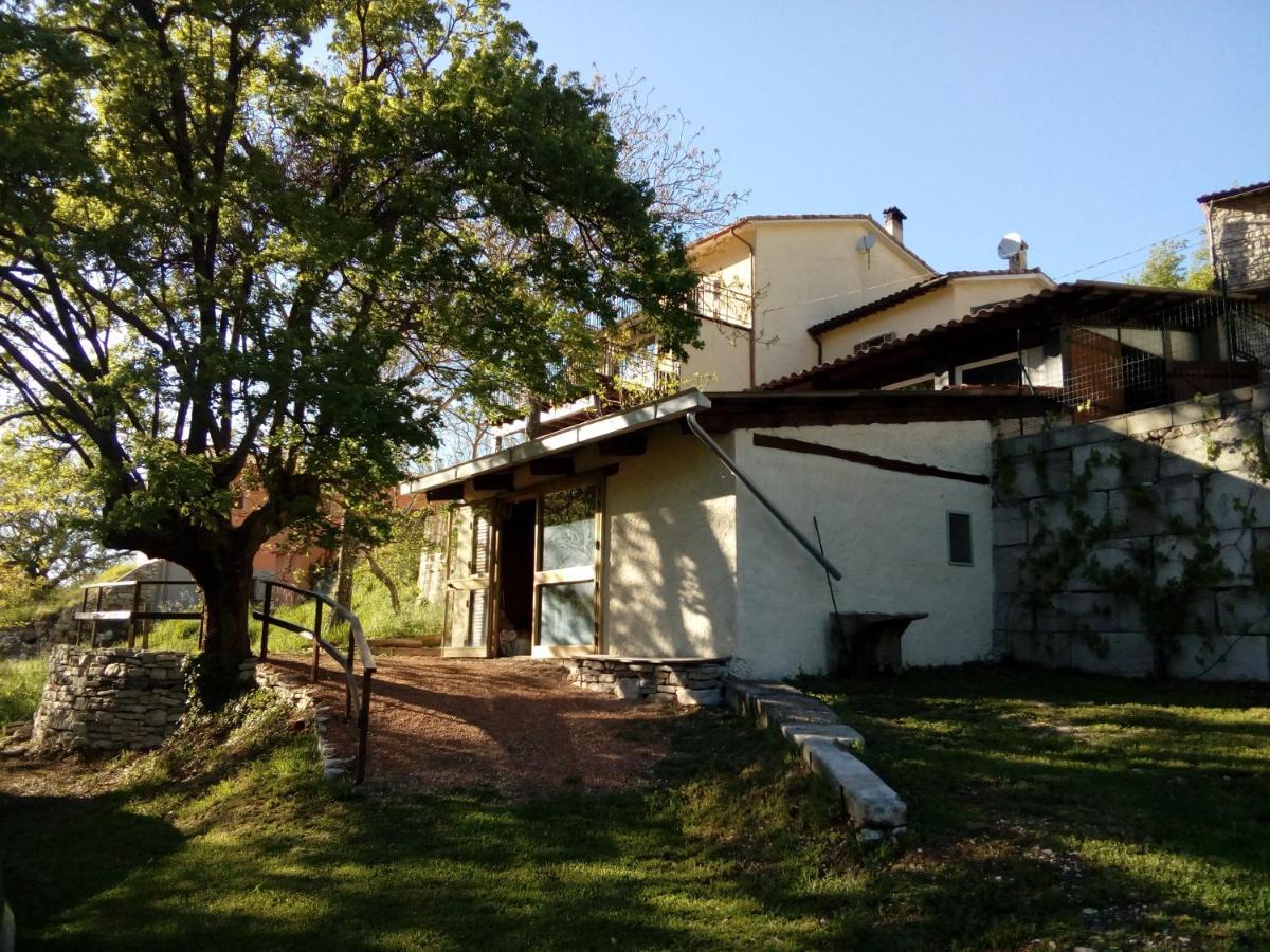 Bed & Breakfast Sentiero 54 Cantiano Ngoại thất bức ảnh