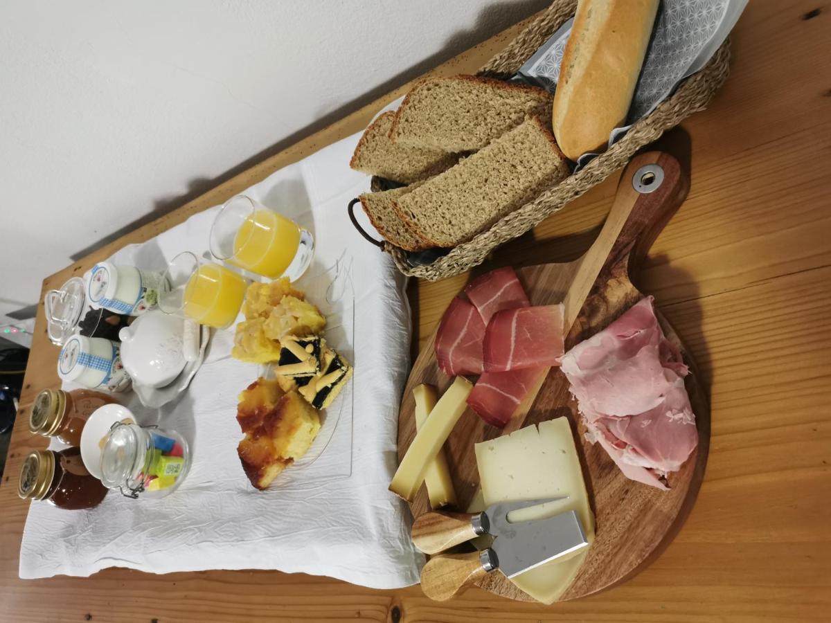 Bed & Breakfast Sentiero 54 Cantiano Ngoại thất bức ảnh